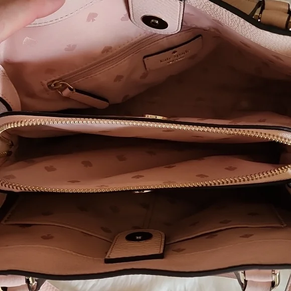 Kate Spade Pink Purse 🌸 - Picture 3 of 5